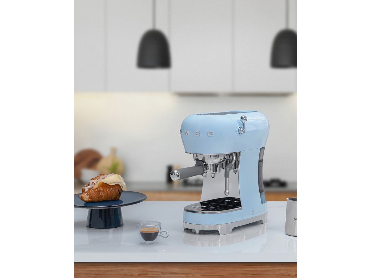 Espresso Coffee Machine ECF02PBEU